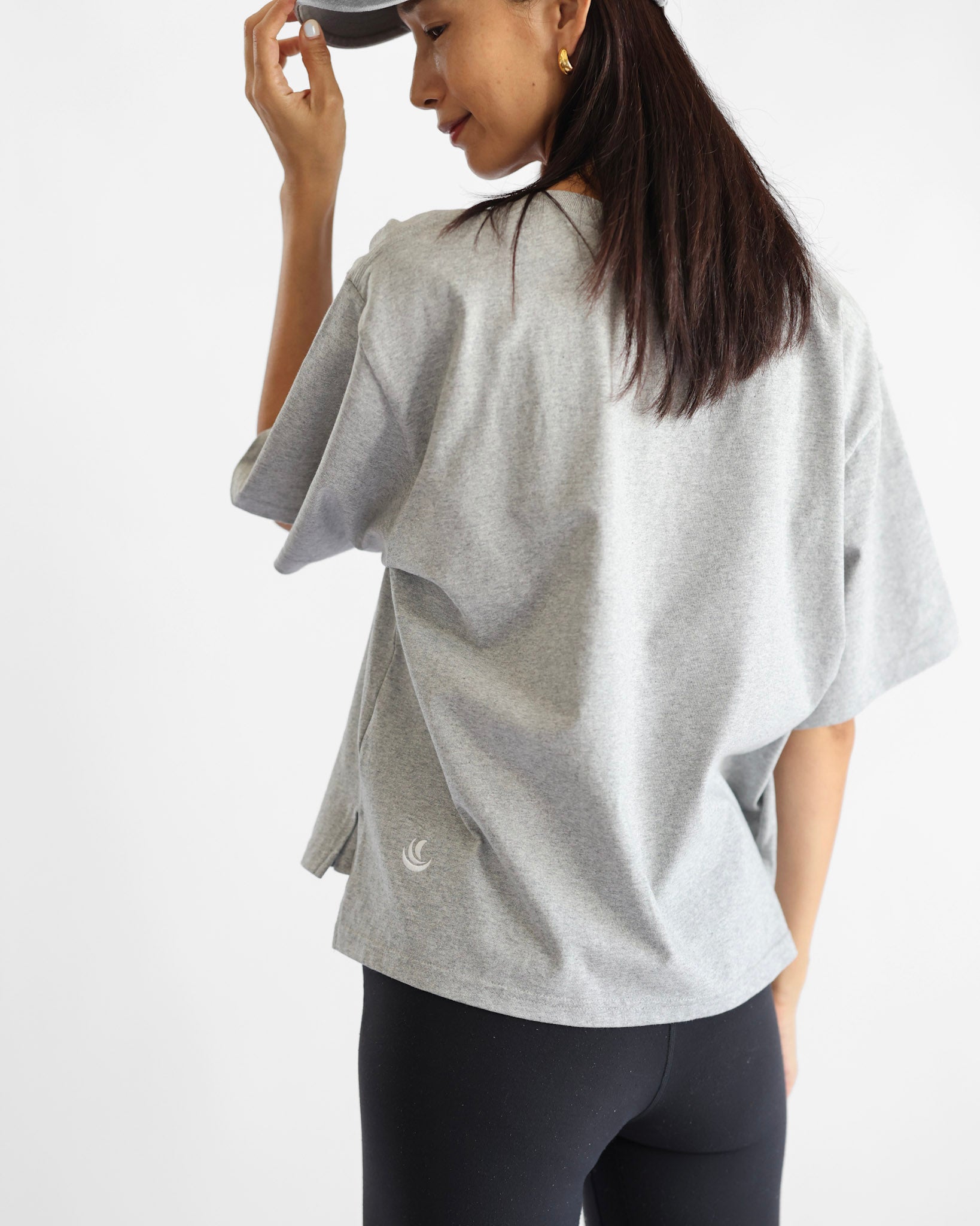 breathe into calm Oversize Tee - Grey